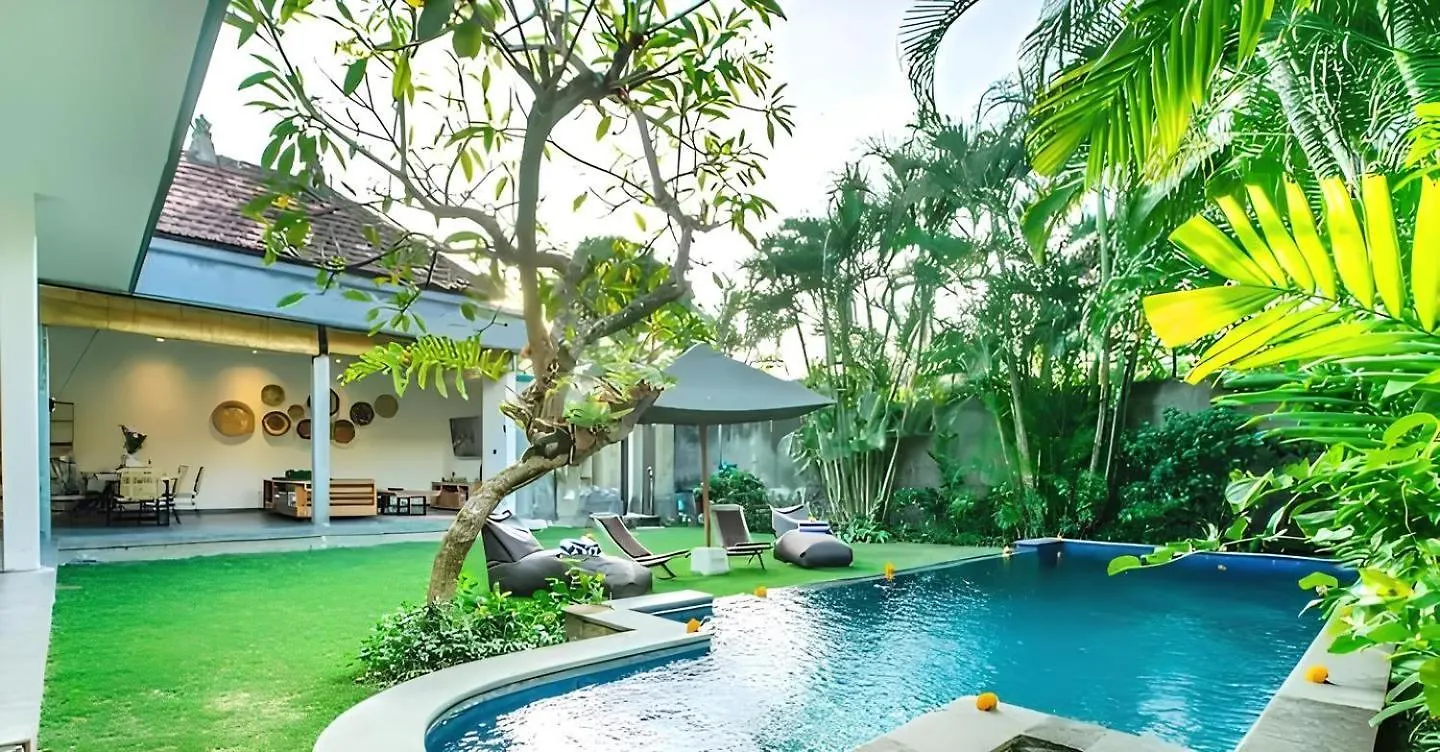 Villa Grandlux Bali 2 Bed Villa Pool Big Garden Seminyak