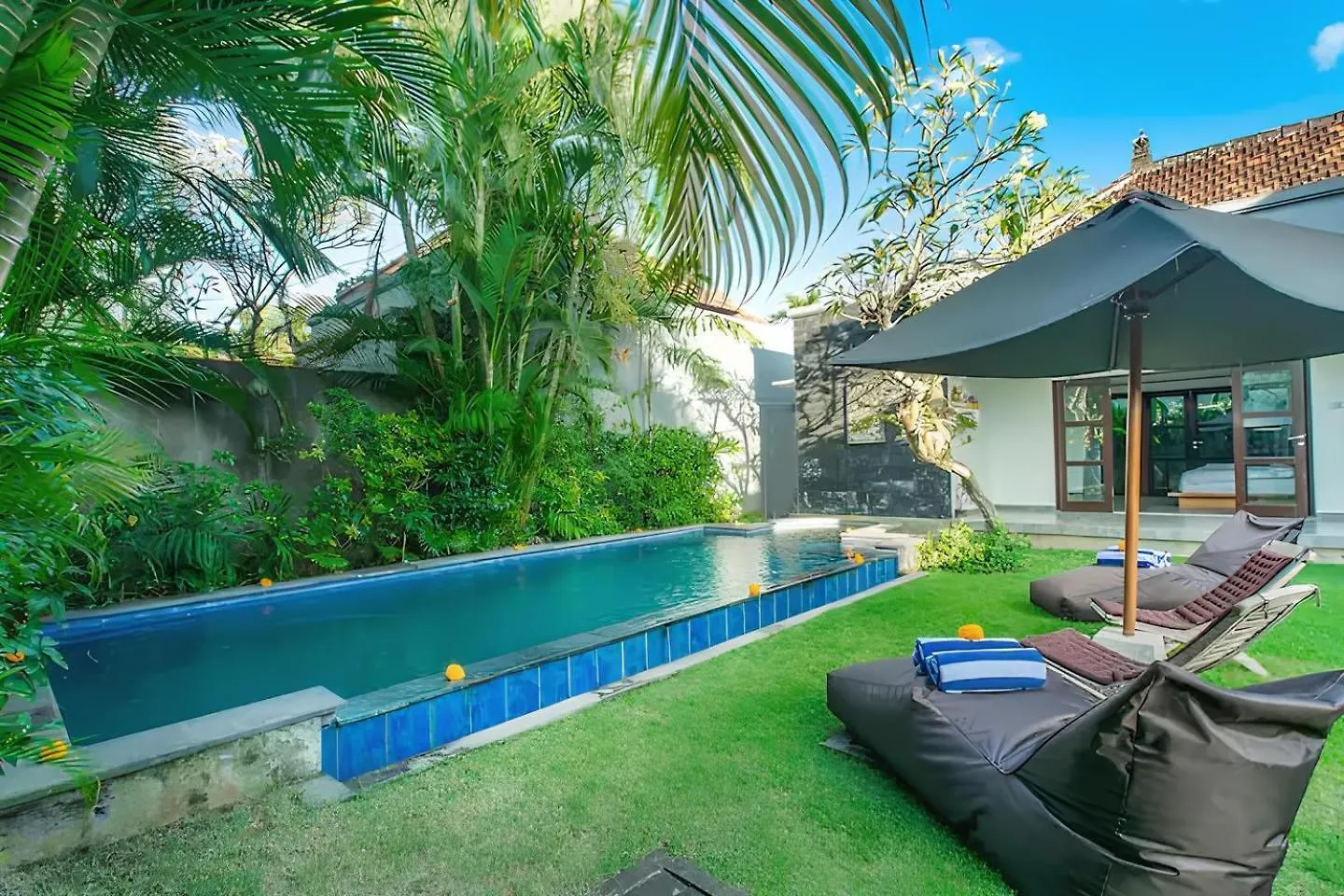 Villa Grandlux Bali 2 Bed Villa Pool Big Garden Seminyak  Indonesia